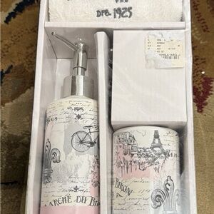 Parisian Bath Accessory Set - Pink and White